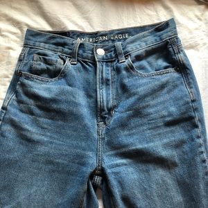 American Eagle mom jeans!